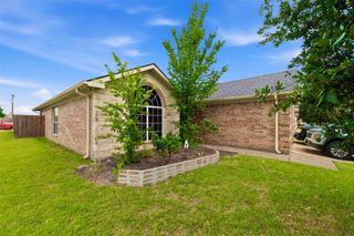 612 Owen Trail, Grand Prairie, TX 75051