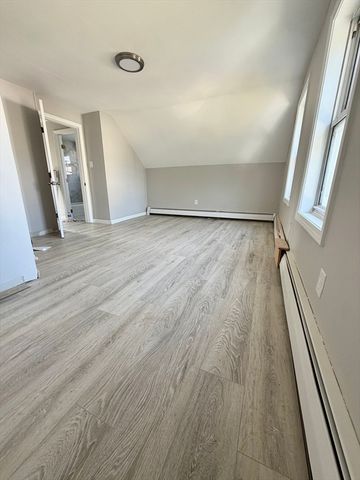 100 Melville St, Fall River, MA 02724