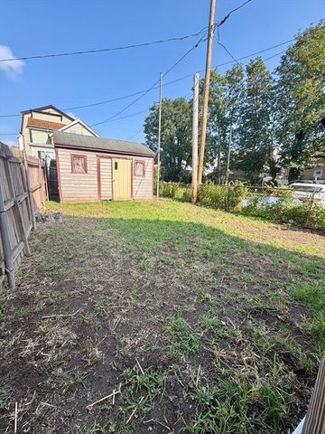 100 Melville St, Fall River, MA 02724