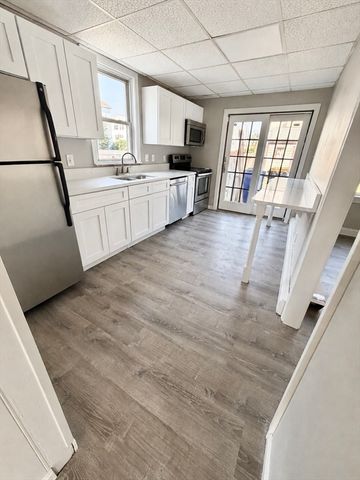 100 Melville St, Fall River, MA 02724