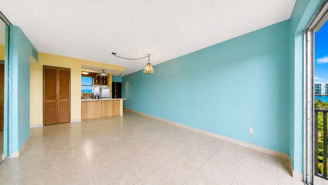 7795 NE Bayshore Court 502, Miami, FL 33138