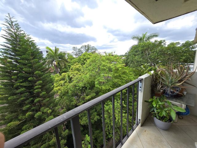 7795 NE Bayshore Court 502, Miami, FL 33138
