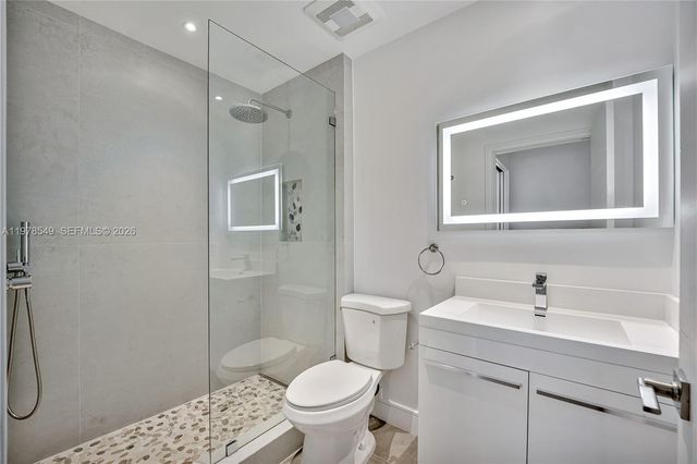 2616 N Carambola Cir N 1702, Coconut Creek, FL 33066