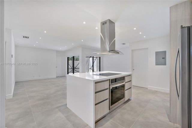 2616 N Carambola Cir N 1702, Coconut Creek, FL 33066