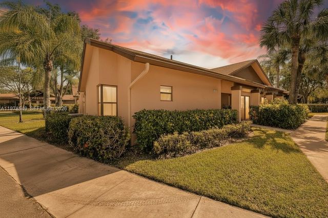 2616 N Carambola Cir N 1702, Coconut Creek, FL 33066