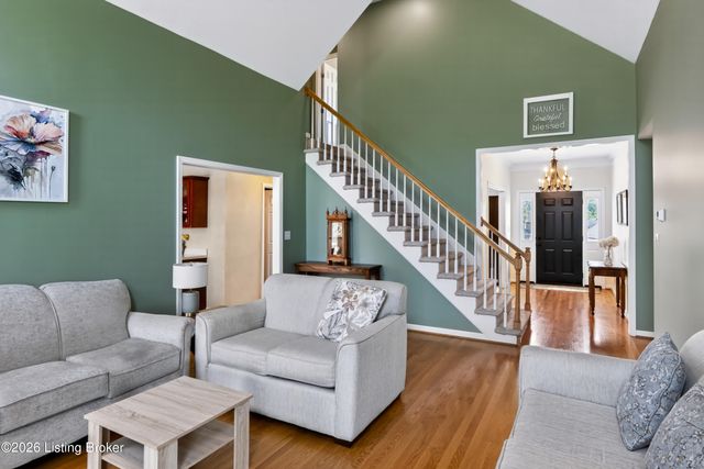 11210 Bakers Falls Ct, Louisville, KY 40299