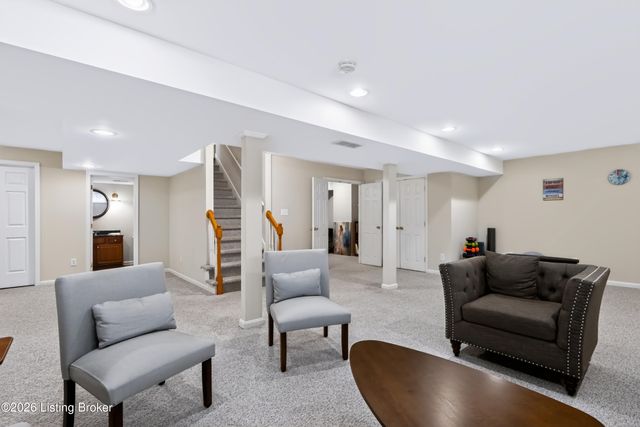 11210 Bakers Falls Ct, Louisville, KY 40299