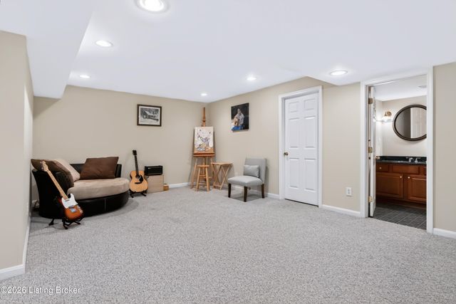 11210 Bakers Falls Ct, Louisville, KY 40299