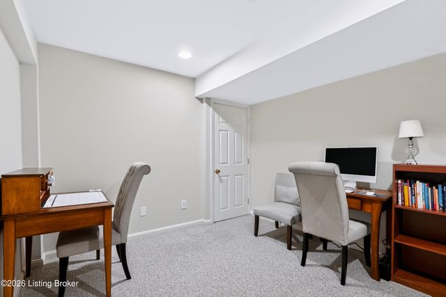 11210 Bakers Falls Ct, Louisville, KY 40299