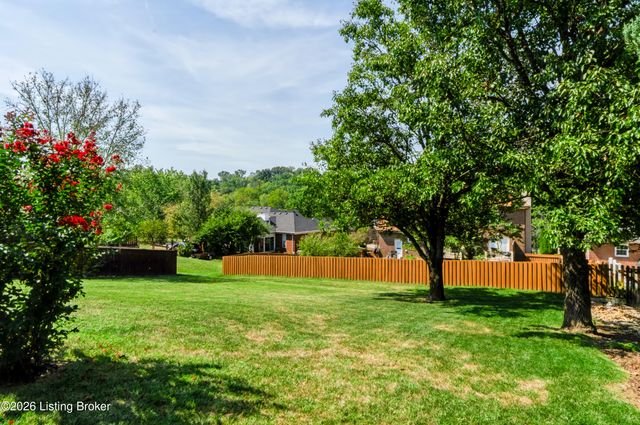 11210 Bakers Falls Ct, Louisville, KY 40299