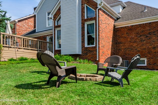 11210 Bakers Falls Ct, Louisville, KY 40299