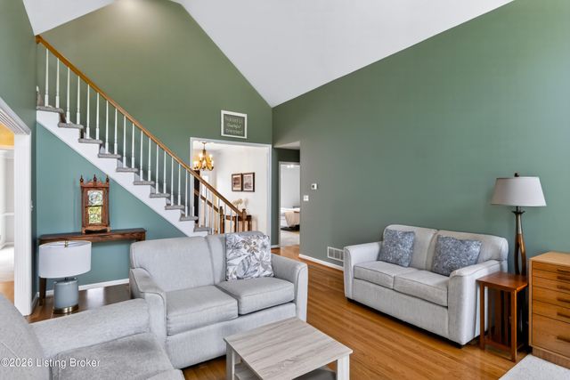 11210 Bakers Falls Ct, Louisville, KY 40299