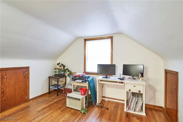 1819 Grant Avenue, Cuyahoga Falls, OH 44223