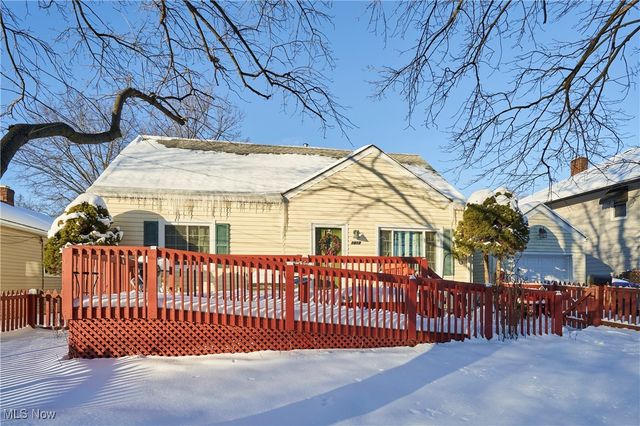 1819 Grant Avenue, Cuyahoga Falls, OH 44223