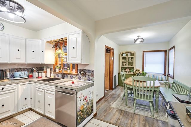 1819 Grant Avenue, Cuyahoga Falls, OH 44223