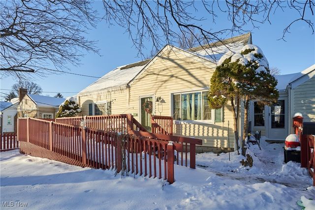 1819 Grant Avenue, Cuyahoga Falls, OH 44223