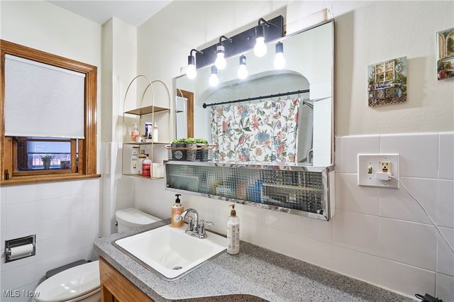 1819 Grant Avenue, Cuyahoga Falls, OH 44223