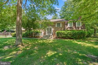 8620 NORMAN DR, White Plains, MD 20695