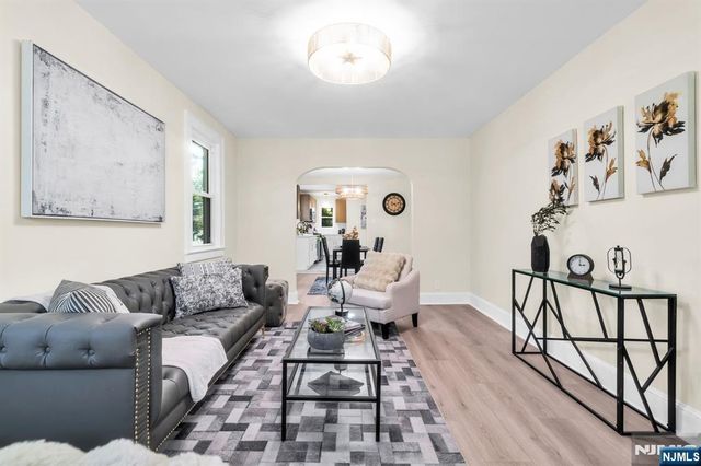 209 Michigan Avenue, Kenilworth, NJ 07033