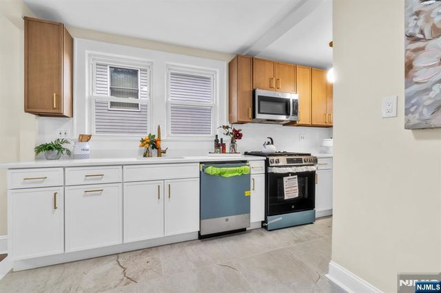 209 Michigan Avenue, Kenilworth, NJ 07033