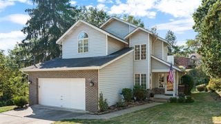 1004 Sherwood Rd, Forest Hills Boro, PA 15221