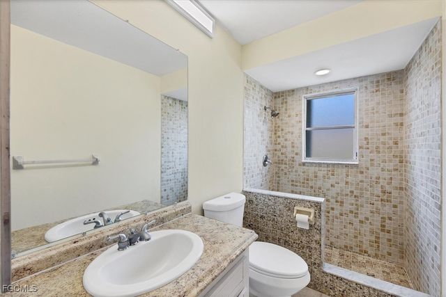 122 SE 41st TER, Cape Coral, FL 33904