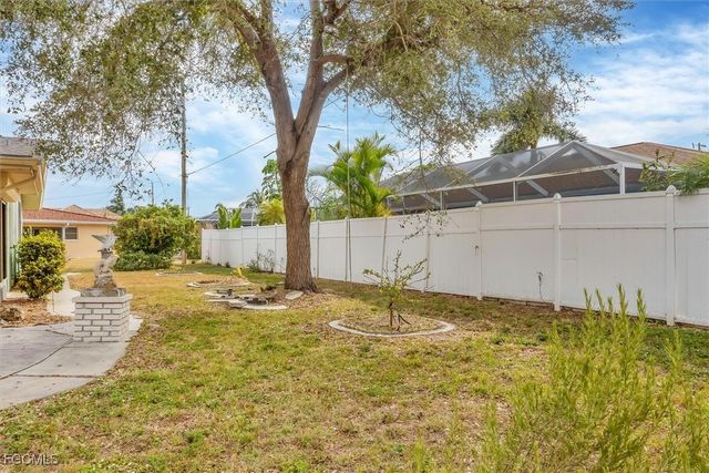 122 SE 41st TER, Cape Coral, FL 33904