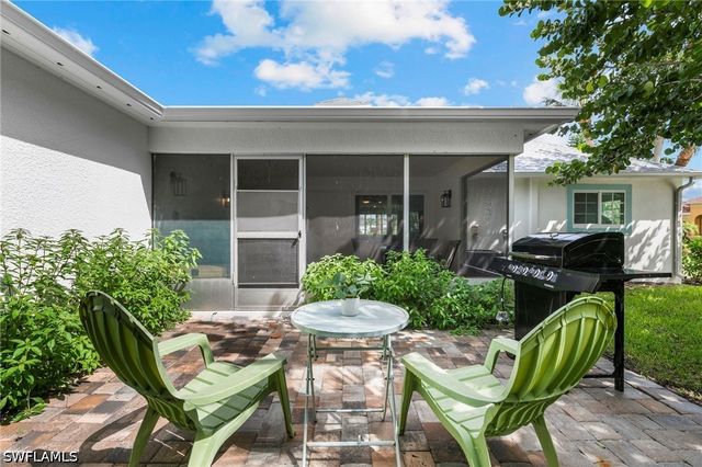 541 94th AVE N, Naples, FL 34108