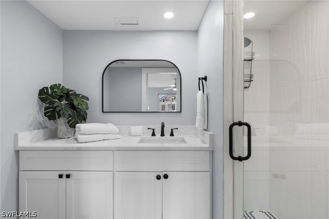 541 94th AVE N, Naples, FL 34108