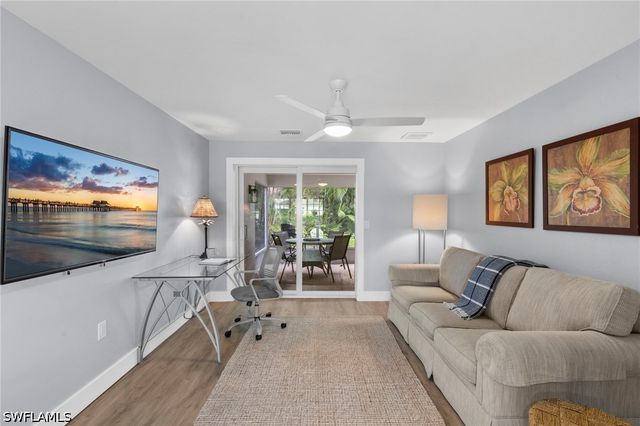 541 94th AVE N, Naples, FL 34108