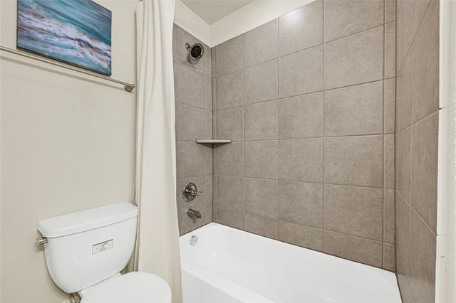 5219 Misty Lane, Bacliff, TX 77518