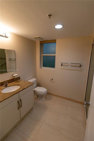 7275 SW 90th Way 213, Miami, FL 33156