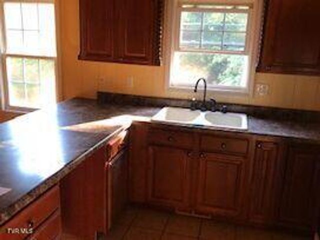 250 Pendleton Road, Blountville, TN 37617