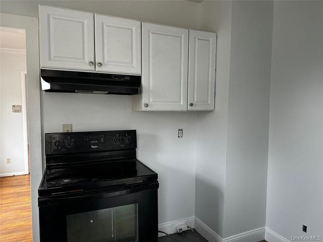 27 Howard Road, Poughkeepsie, NY 12603
