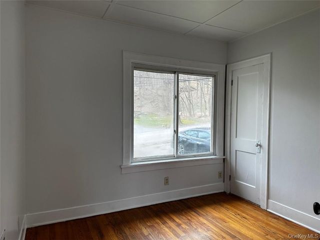 27 Howard Road, Poughkeepsie, NY 12603