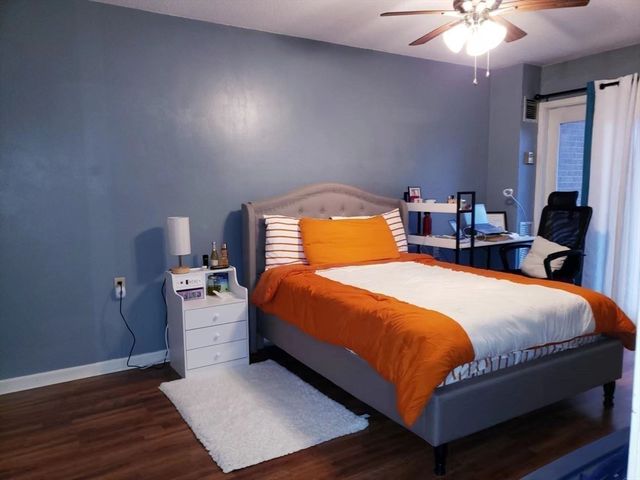 4975 Washington St. 110, Boston, MA 02132