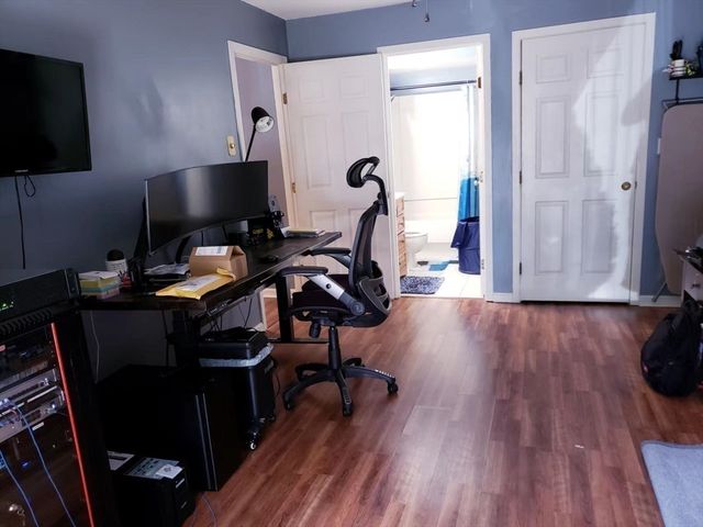 4975 Washington St. 110, Boston, MA 02132