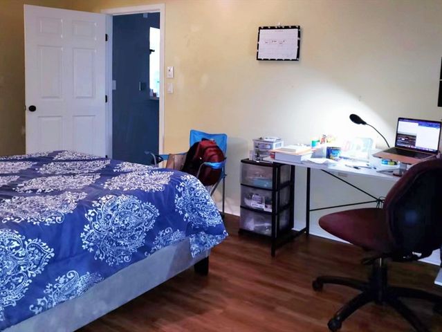 4975 Washington St. 110, Boston, MA 02132