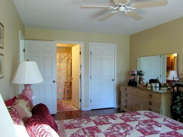 4975 Washington St. 110, Boston, MA 02132
