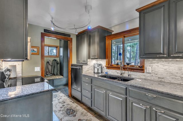 5892 W Harbor DR, Coeur D'alene, ID 83814