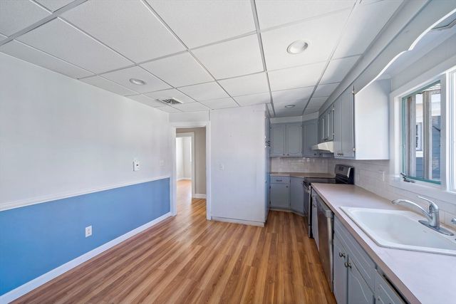 20-22 Greenough St, Newton, MA 02465