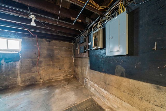 20-22 Greenough St, Newton, MA 02465