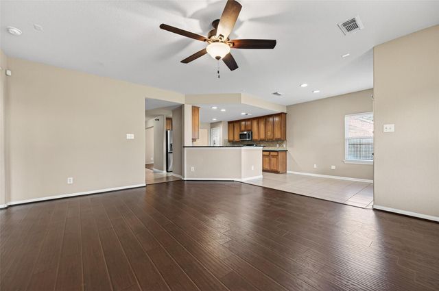 21007 Pineda Circle, Richmond, TX 77406