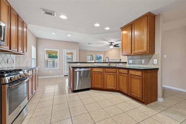 21007 Pineda Circle, Richmond, TX 77406