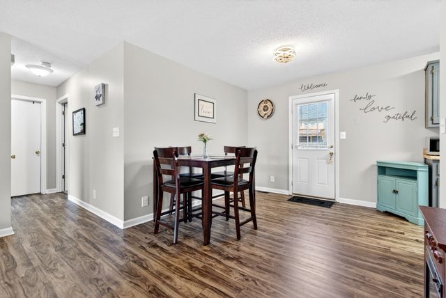 1065 Princeton Ct, Clarksville, TN 37042