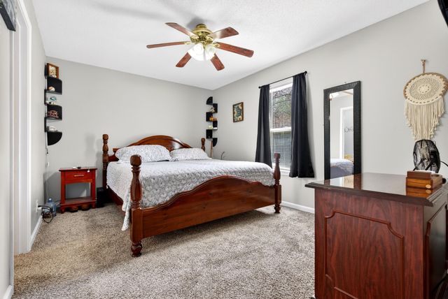 1065 Princeton Ct, Clarksville, TN 37042