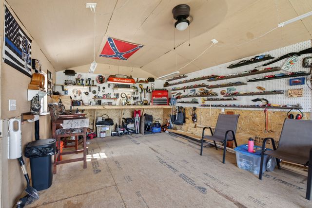 1065 Princeton Ct, Clarksville, TN 37042