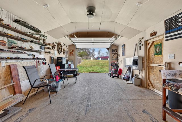 1065 Princeton Ct, Clarksville, TN 37042