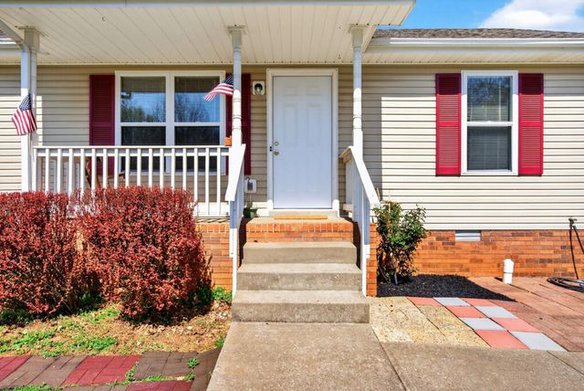 1065 Princeton Ct, Clarksville, TN 37042