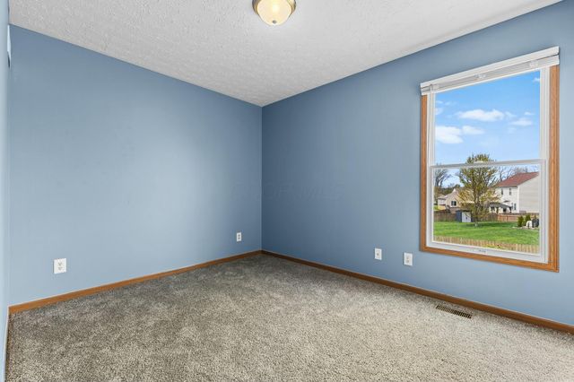 7910 Waggoner Run Drive, Blacklick, OH 43004